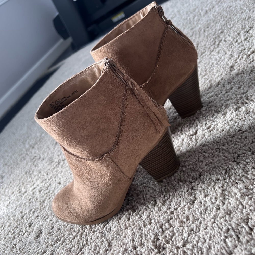 Midi suede booties size 6